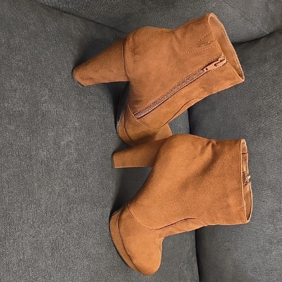 Mossimo Supply Co. Brown Ankle Booties - Picture 2 of 8